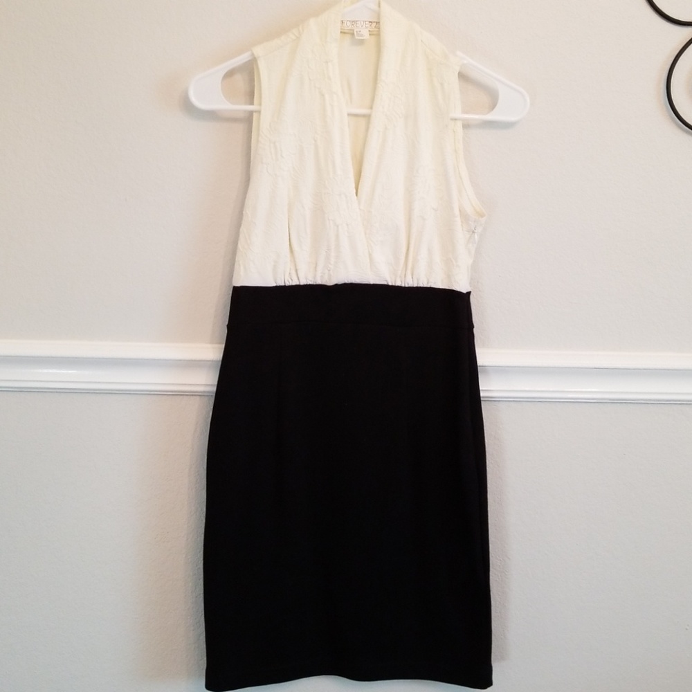 Forever 21 Women's Small Black and Cream Dress